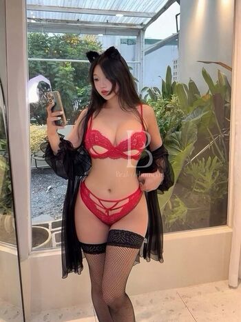Full leaked Duyenn hipp  page private onlyfans photo