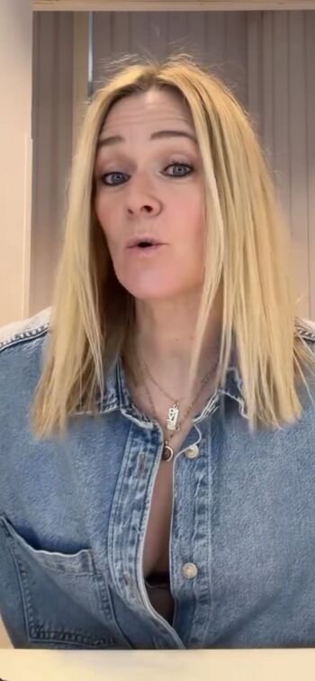 Full leaked Edith bowman dj private onlyfans photo