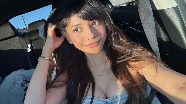 Full leaked Eeeveenara private onlyfans photo