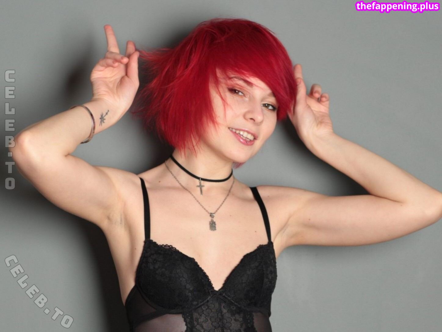 Eemmafox / ravencos / vellowl नग्न OnlyFans फोटो #1
