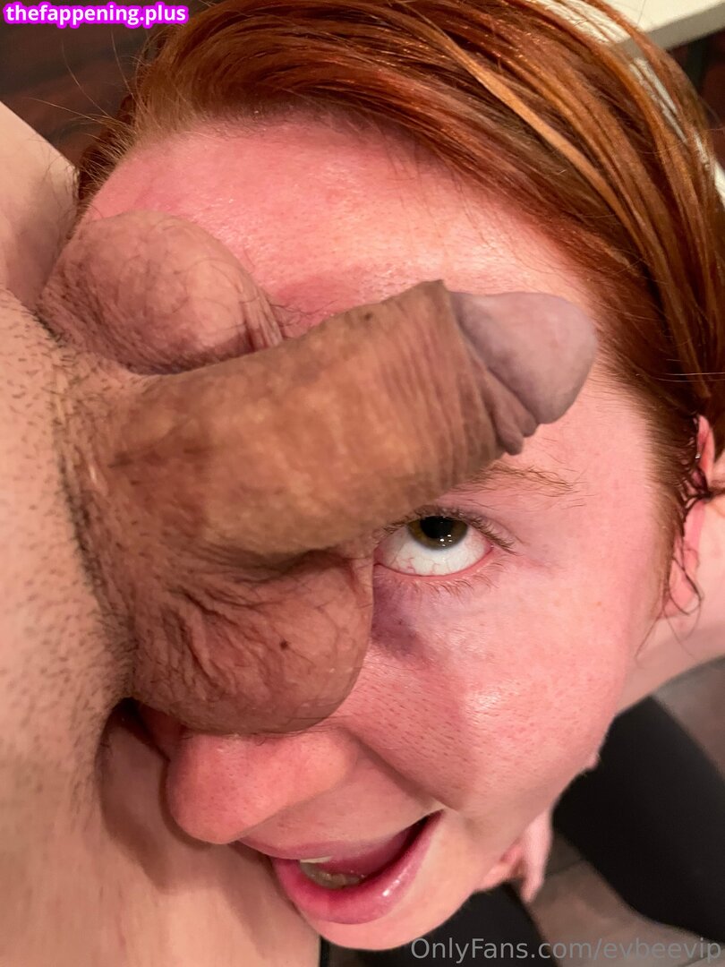 Eevee Bee / Eeveebeeshow / eevee_bee / eeveebee Meztelen OnlyFans Fotó #13