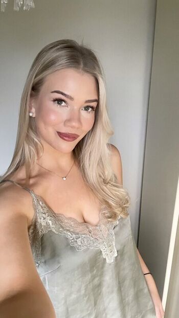 Full leaked Eeviex private onlyfans photo