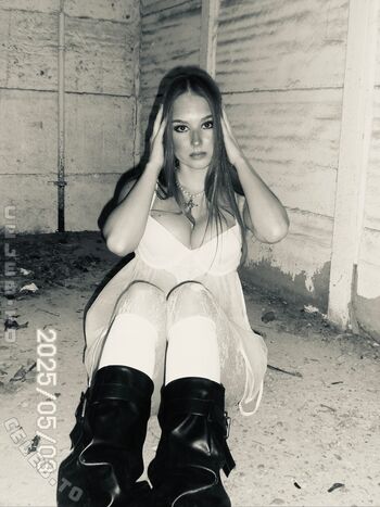 Full leaked Einfachlia private onlyfans photo