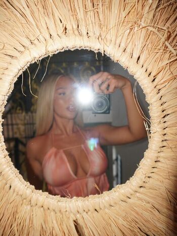 Full leaked Elaine victoria private onlyfans photo