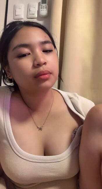 Full leaked Elara lyyy private onlyfans photo