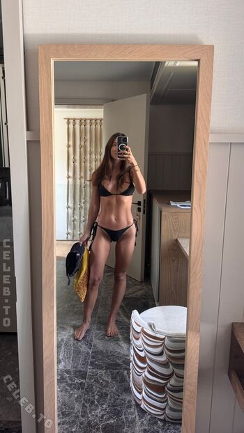 Full leaked Elayna carausu private onlyfans photo
