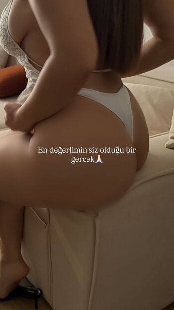 Full leaked Elif karaarslan page private onlyfans photo