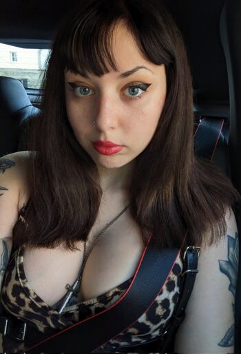 Full leaked Elisa phantomhive private onlyfans photo
