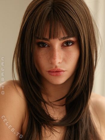 Elisa Valoren
