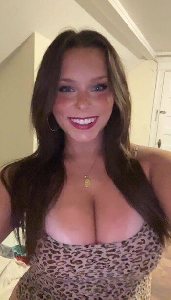 Full leaked Elizabeth owens private onlyfans photo