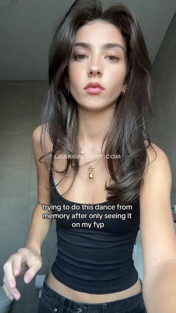 Full leaked Elizabrowne private onlyfans photo