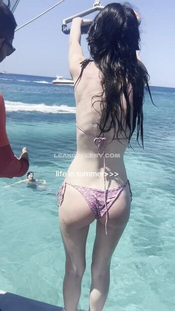 Full leaked Elizabrowne private onlyfans photo