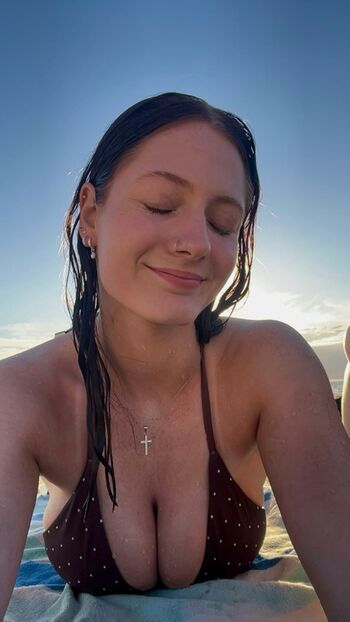 Full leaked Elizaross private onlyfans photo