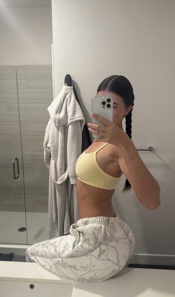 Full leaked Ella bleu private onlyfans photo