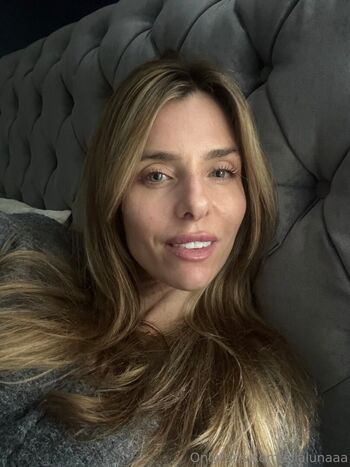 Ella Luna