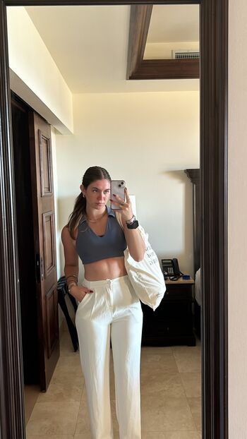 Full leaked Ella rene private onlyfans photo