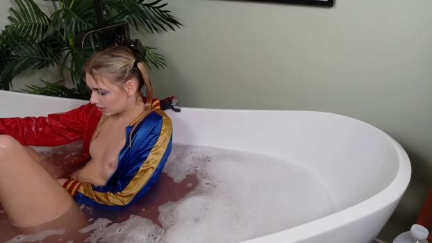 Full leaked Ellalowe private onlyfans photo