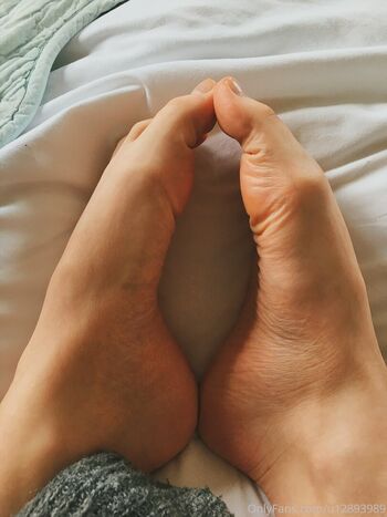 Full leaked Ellbat private onlyfans photo