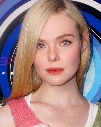 Full leaked Elle fanning page private onlyfans photo