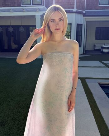 Full leaked Elle fanning page private onlyfans photo