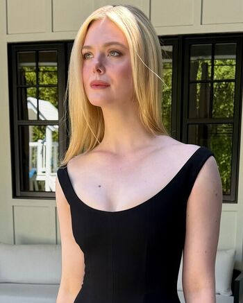 Full leaked Elle fanning page private onlyfans photo