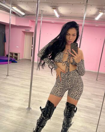 Full leaked Ellenalemish private onlyfans photo