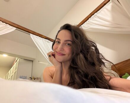 Elli Avrram