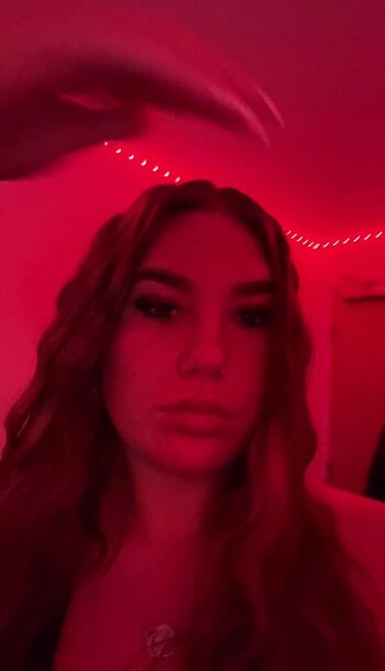 Full leaked Ellie robinson private onlyfans photo
