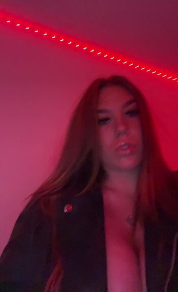 Full leaked Ellie robinson private onlyfans photo