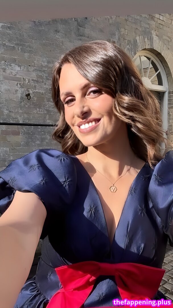 Ellie Taylor Comedian