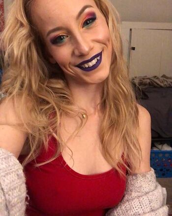 Full leaked Elliebelliewatermellie private onlyfans photo