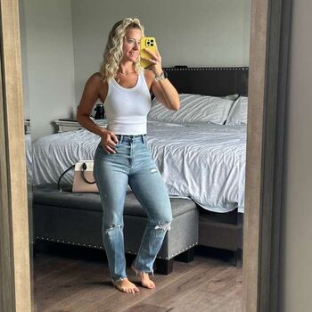 Full leaked Ellievip private onlyfans photo