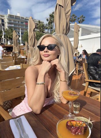 Full leaked Elsa jean  page private onlyfans photo