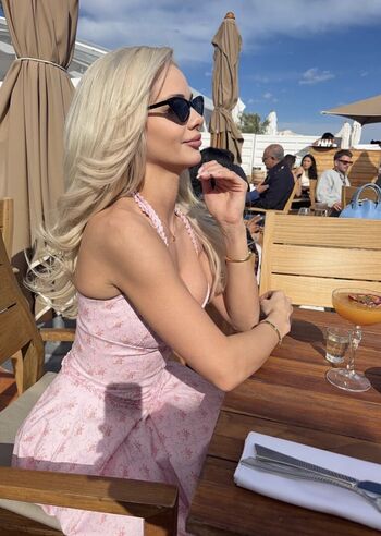 Full leaked Elsa jean  page private onlyfans photo