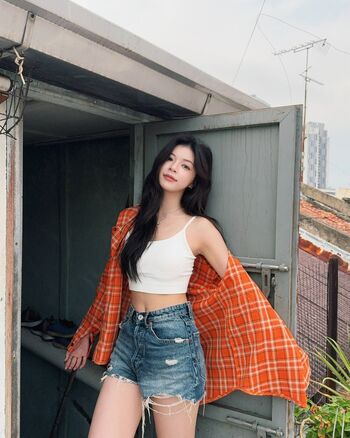 Full leaked Elyn leong page private onlyfans photo