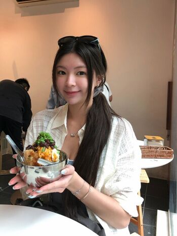 Elyn Leong
