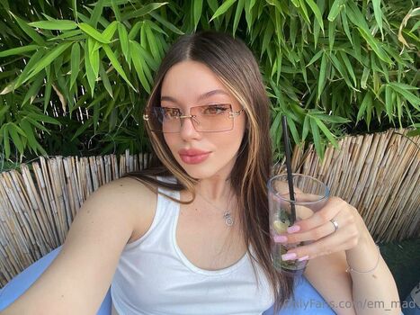 Full leaked Em mad private onlyfans photo