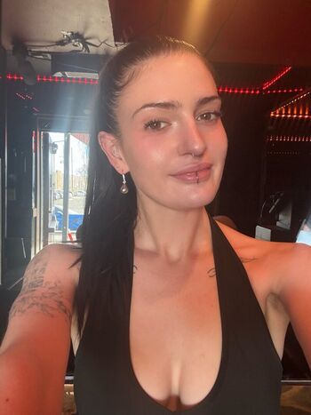 Full leaked Emberspleasures private onlyfans photo