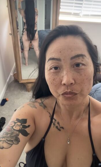 Full leaked Emelh private onlyfans photo