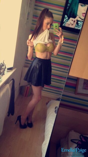 Full leaked Emelia paige private onlyfans photo