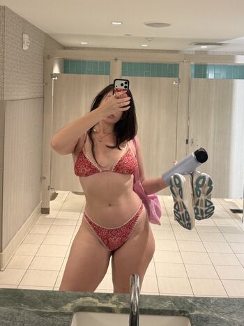 Full leaked Emely hernandez private onlyfans photo