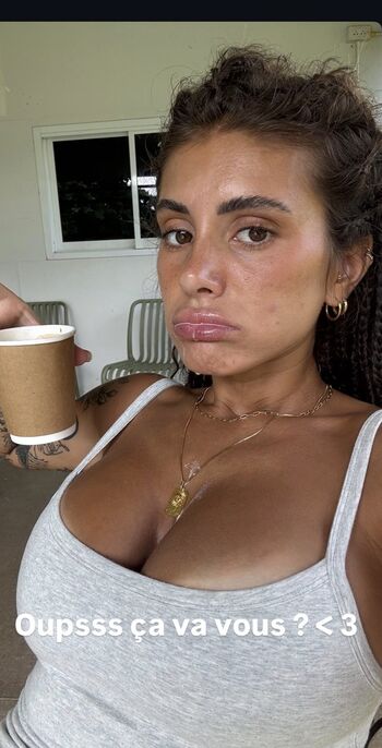 Full leaked Emiiby private onlyfans photo