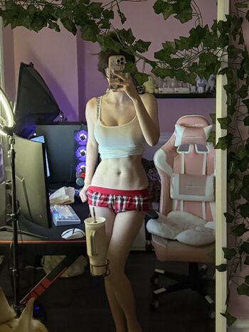 Full leaked Emiki page private onlyfans photo