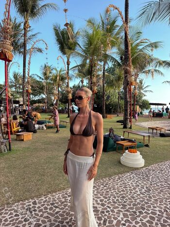 Full leaked Emilia bte private onlyfans photo
