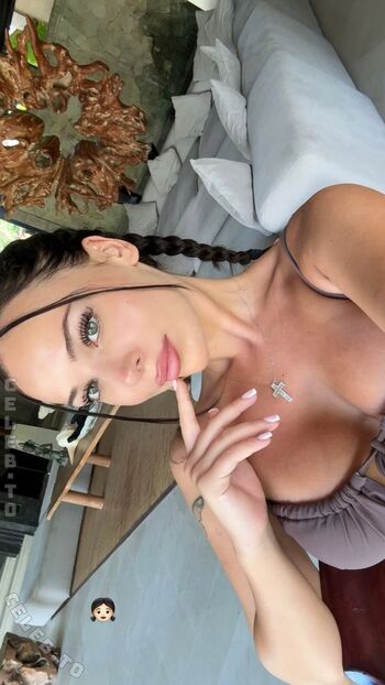 Full leaked Emiliia ar private onlyfans photo