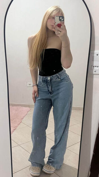Full leaked Emilly pimentel private onlyfans photo
