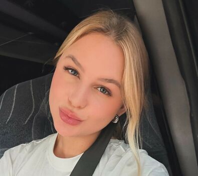 Full leaked Emilly schellmann page private onlyfans photo