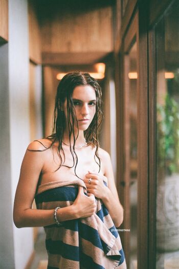 Full leaked Emily feld  page private onlyfans photo