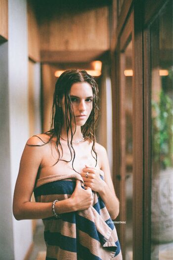 Full leaked Emily feld  page private onlyfans photo