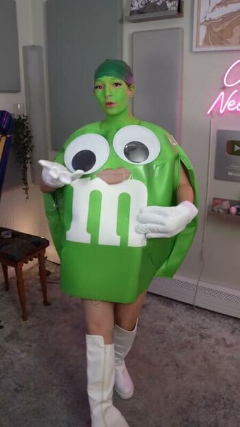 Full leaked Emily hopkins private onlyfans photo
